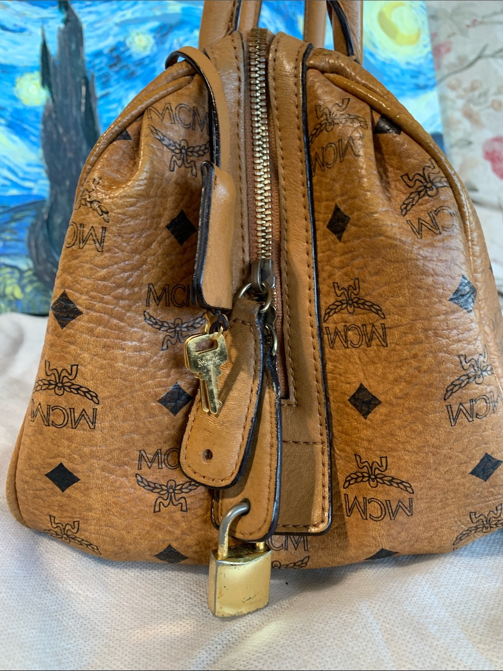 MCM Cognac handbag with lock and key - Picture 3 of 14